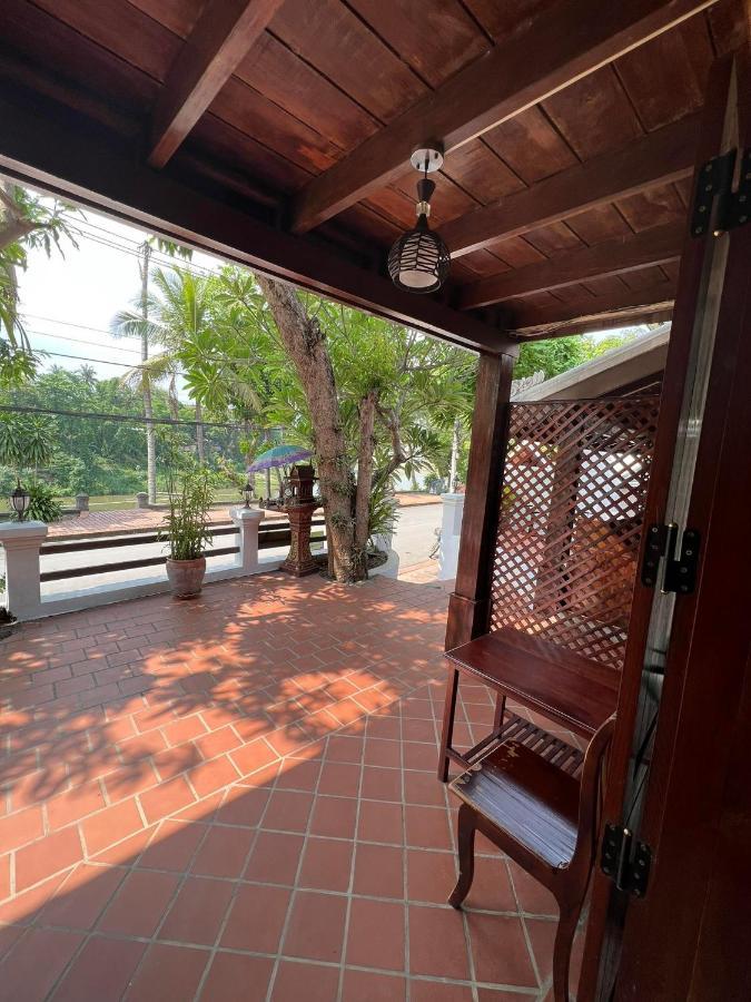 Golden Lotus Namkhan View Luang Prabang Exteriér fotografie