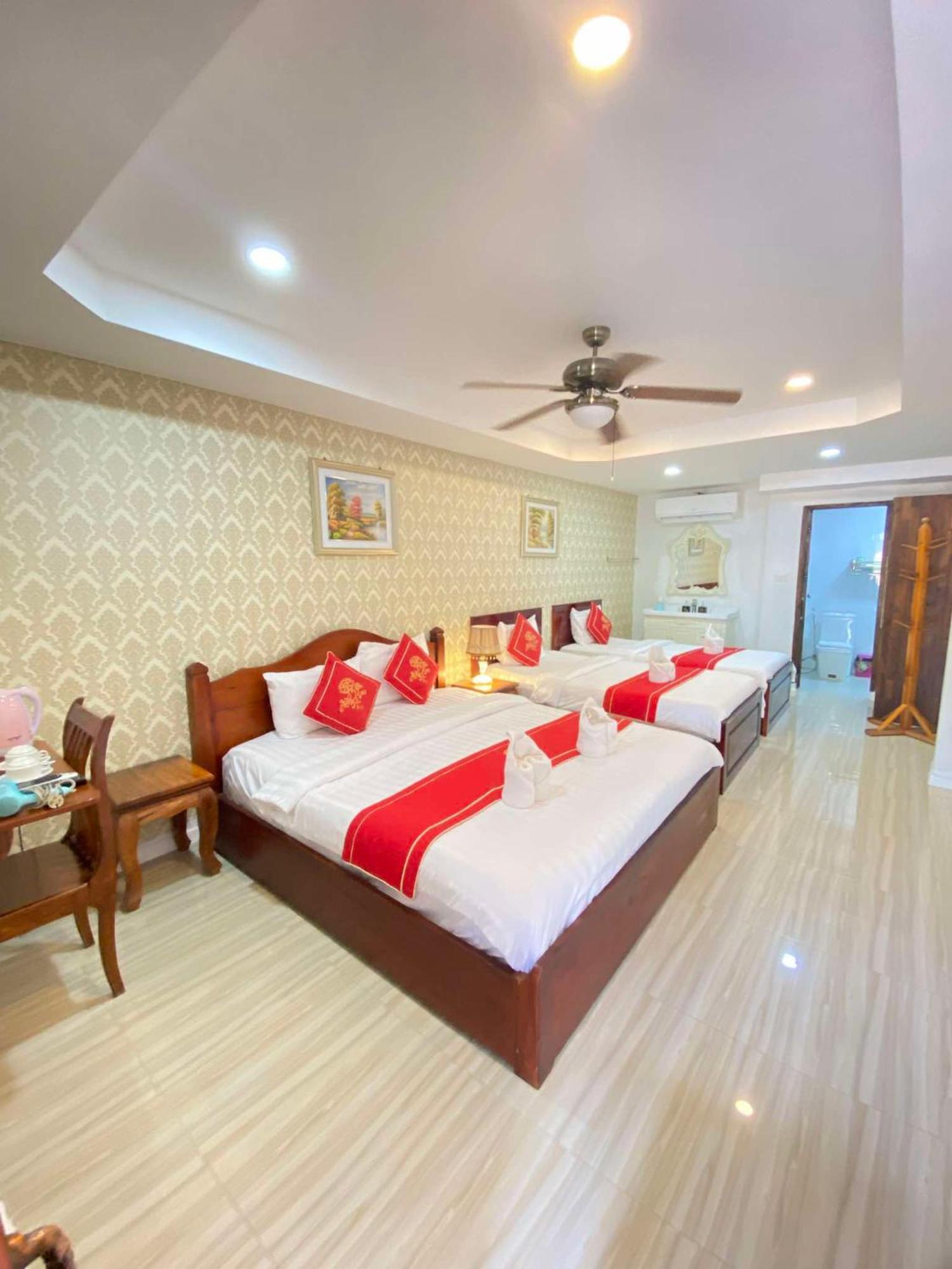 Golden Lotus Namkhan View Luang Prabang Exteriér fotografie