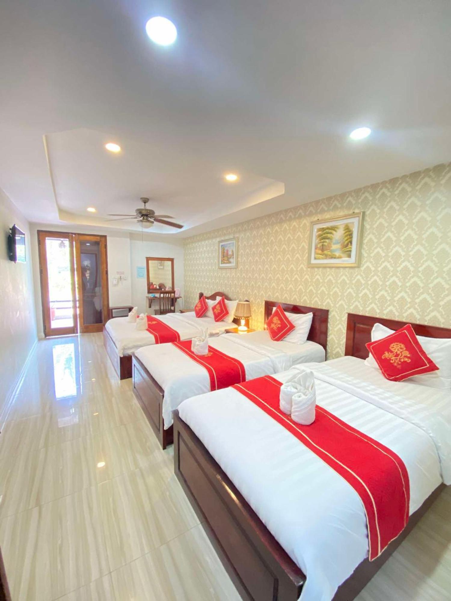 Golden Lotus Namkhan View Luang Prabang Exteriér fotografie
